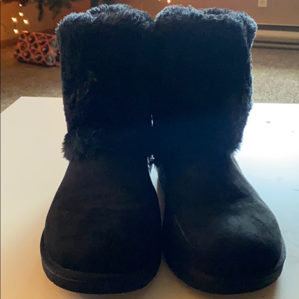 Fur boots